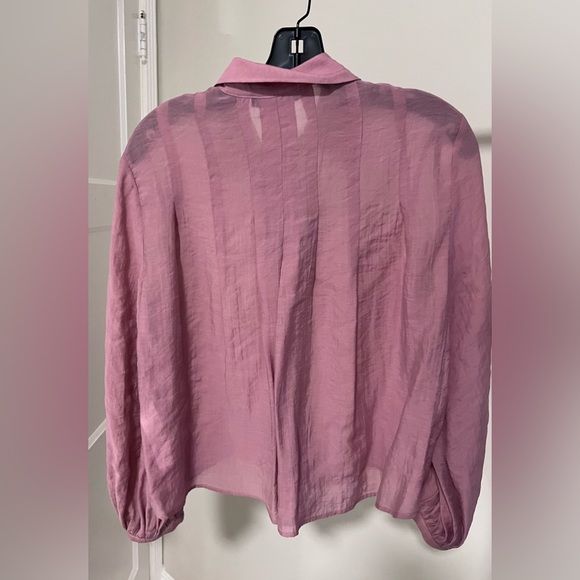 NWT Zara Sheer blouse with rhinestone button size XS - Picture 10 of 14